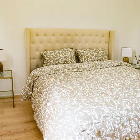 Chez Moon Le Blanc-Mesnil